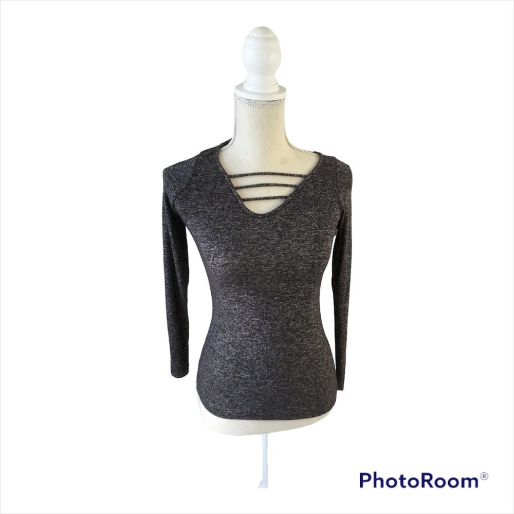 Hollister Heather Grey Long Sleeve pullover sweater